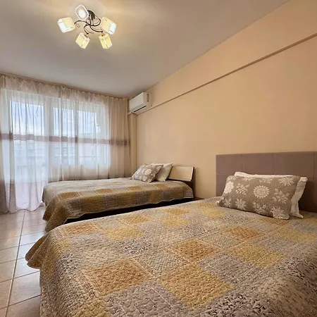 Emilia Sunny Gardens - Cozy Seaside Pool Apartment *